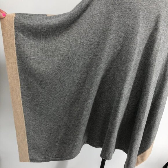 Calvin Klein Colorblock Poncho Creme grey  and Ivory neutral tones gold clasp OS - Picture 12 of 16